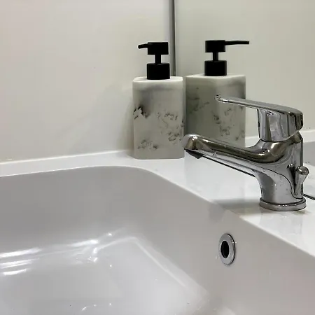 Modern 10 Min From Disneyland *