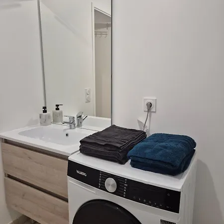 Modern 10 Min From Disneyland *
